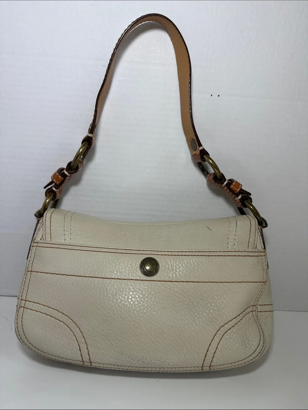 Coach Cream Leather Shoulder Bag with Gold Turn-Lock
